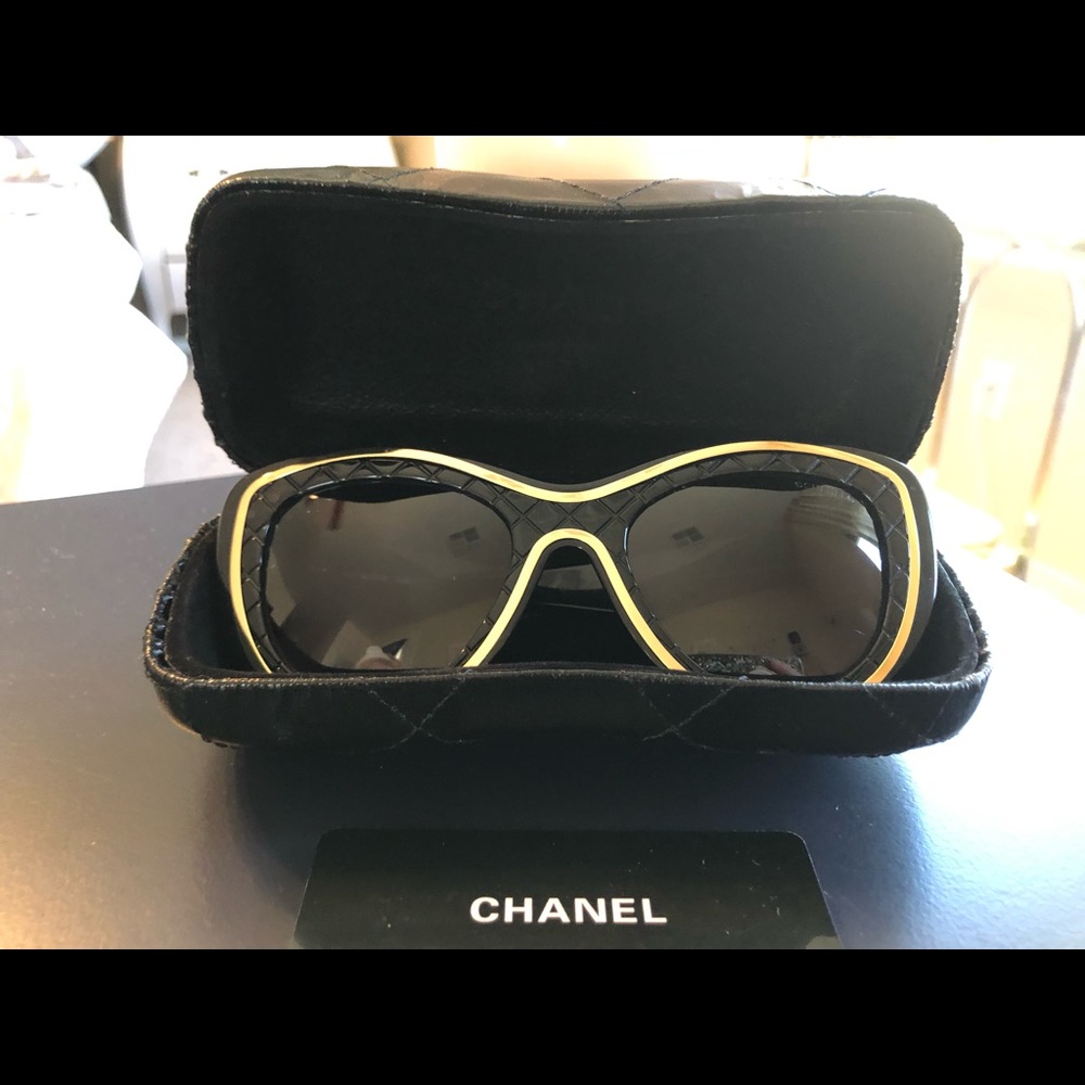 CHANEL SUNGLASSES
